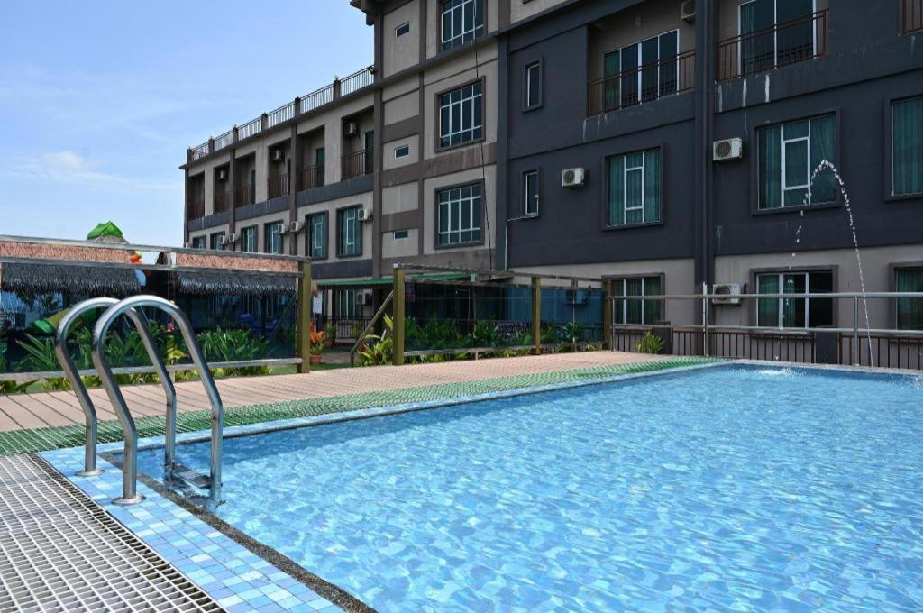 เซนัง วิว โฮเทล Hotel ปันไตเจอนัง ภายนอก รูปภาพ